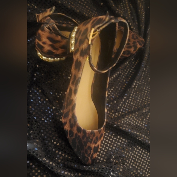 Faux Leopard Print Flats - Picture 2 of 3